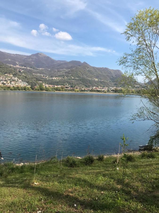 Iuli Lake Home Tra Lago E Montagna Olginate Buitenkant foto