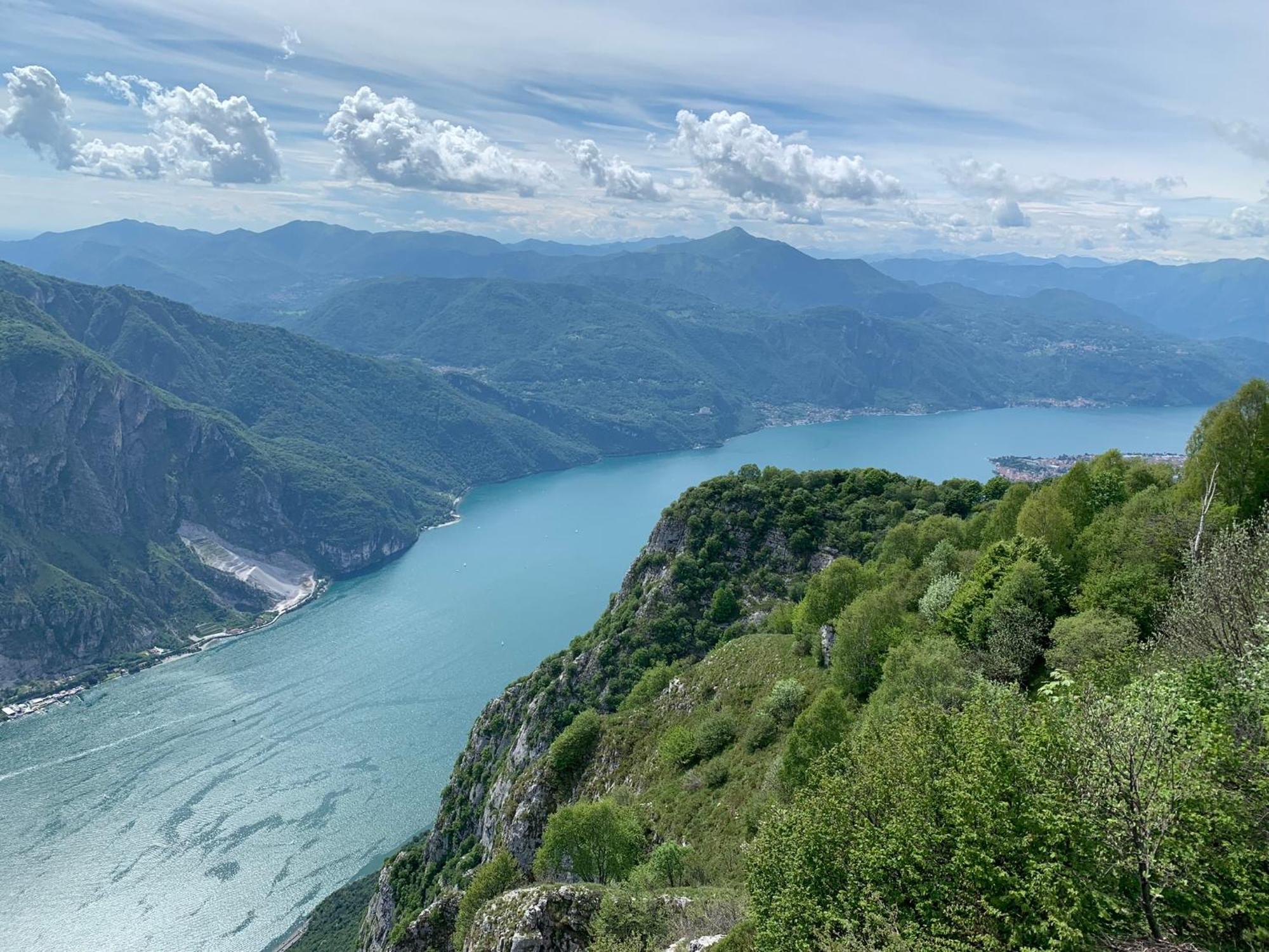 Iuli Lake Home Tra Lago E Montagna Olginate Buitenkant foto